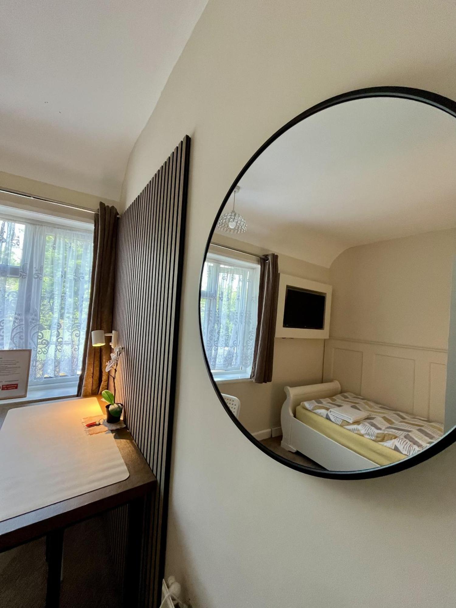 Home Accommodation سوثامبتون المظهر الخارجي الصورة